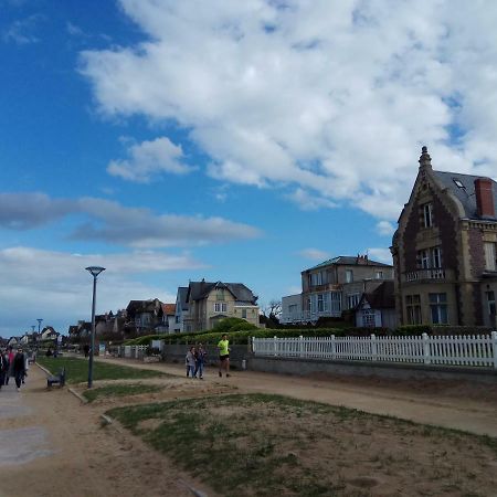 La Sapiniere Villa Hermanville-sur-Mer Exteriör bild